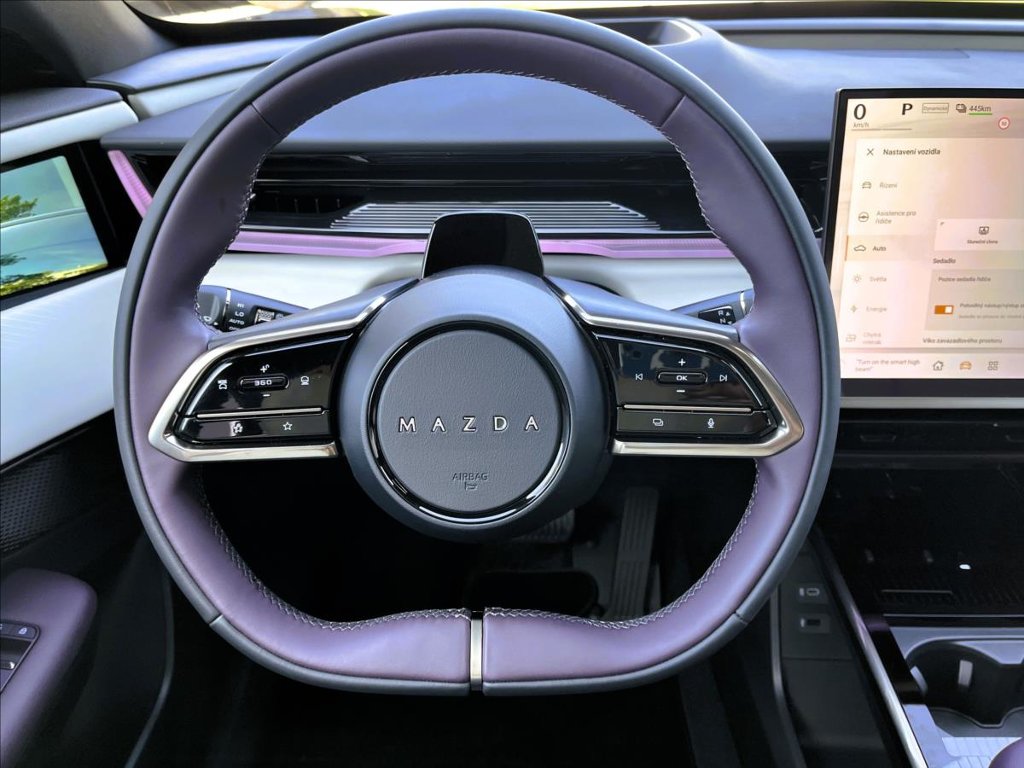 Mazda CX-6e