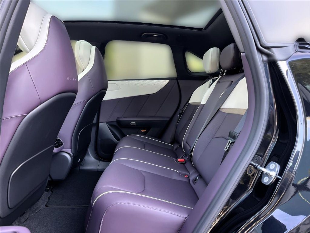 Mazda CX-6e